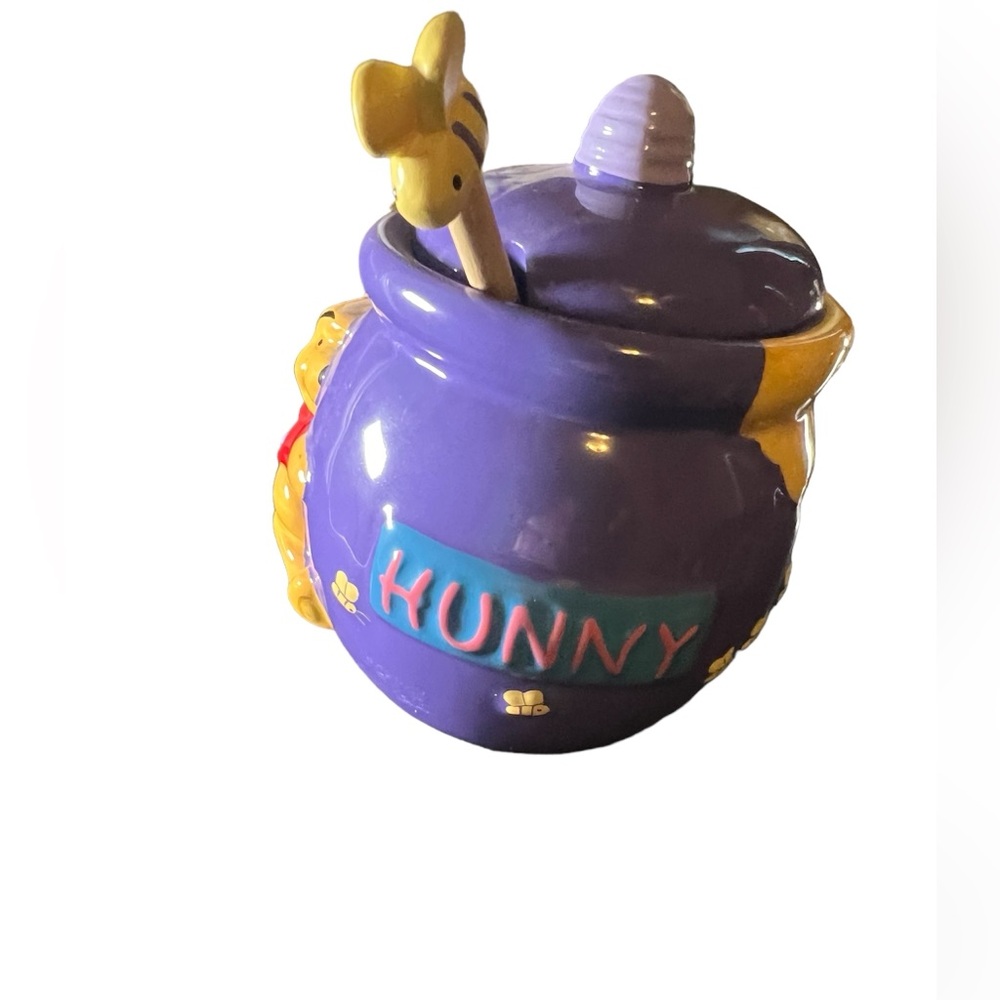 Winnie the Pooh Hunny Pot Ceramic (Disney FTD Florists, 2000)